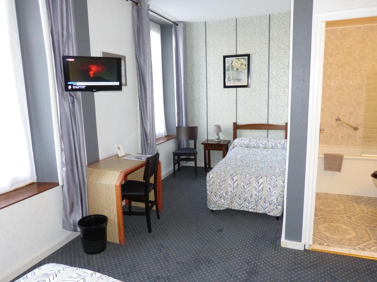 Hotel Restaurant "Le Relais" Courtenay  Bagian luar foto